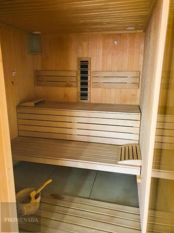 Ace Aparthotel Pool & Spa Mamaia Nord Navodari Bagian luar foto