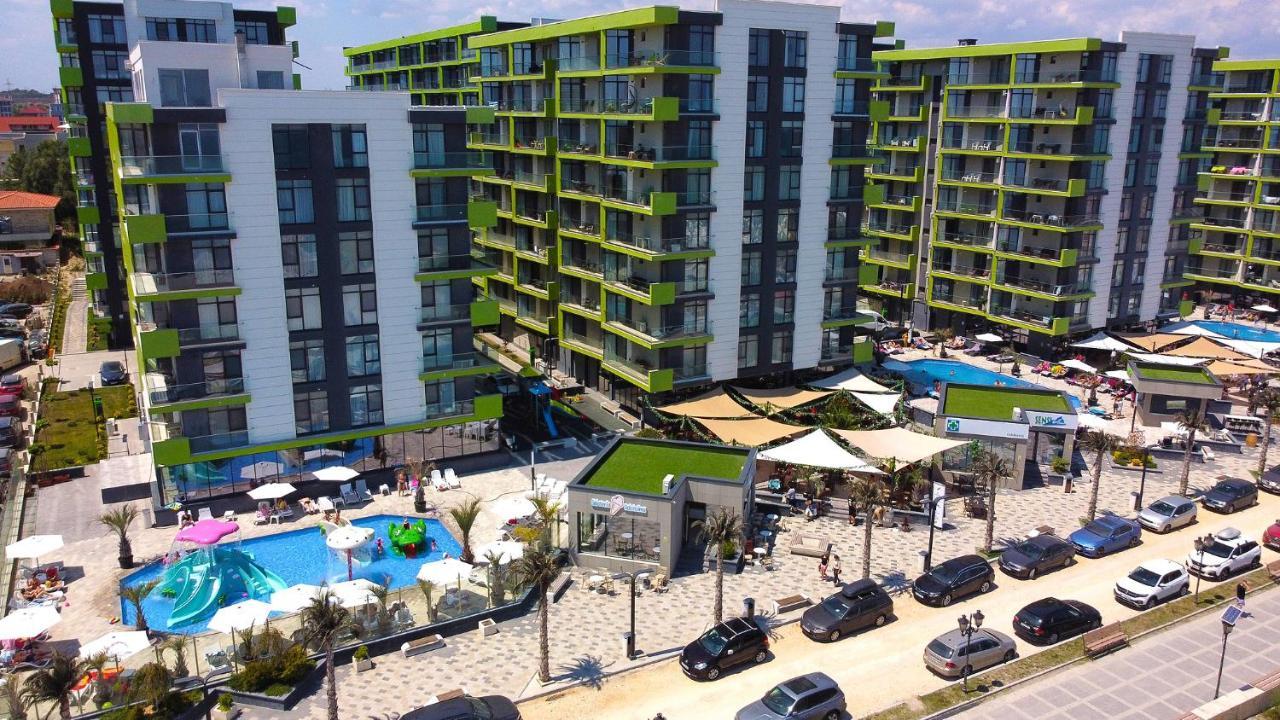 Ace Aparthotel Pool & Spa Mamaia Nord Navodari Bagian luar foto